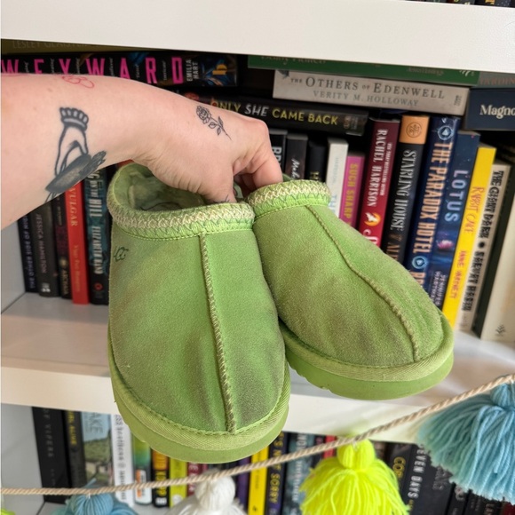 UGG lime green sheepskin slip on slippers house shoes mules viral - Picture 3 of 7